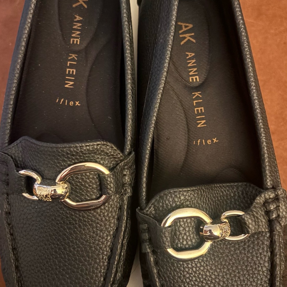 Anne Klein Black Leather Loafers with Silver Accent